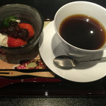 日本料理 鎌倉山倶楽部 - 食後のコーヒーとデザート