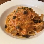 Tsutsujitei - ツナときのこのクリームトマトパスタ、メイン。サラダ、前菜、スープ、コーヒーor紅茶は他のランチと同じ