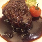 Luce Dining+ - 牛フィレ肉炭火焼　黒トリュフソース