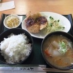 居酒屋とりとん - 「豚汁（ひれかつ）定食」（７００円込み）（２０１６年２月）