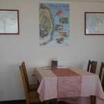 ラ・チチ - 店の奥の壁際のテーブル席。2016.2