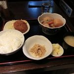 ひまわり - 肉じゃがとメンチカツ定食