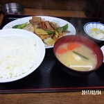 大明飯店 - レバ野菜うま煮定食700円
