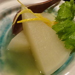 とり藤 - 丸大根昆布煮