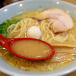 ラーメン 多弐家 - 家系風のスープ