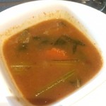 Noi Thai Cuisine - スープ旨辛
