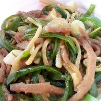 横浜中華街 重慶飯店 本館 - 青椒牛肉絲