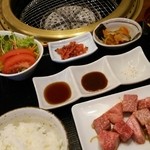 味蔵天国 - 飛騨牛角切りランチ1980円(税別)です。