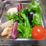 LA MAISON DU NOMURA - 海老、ムール貝、野菜のマリネ(530円)