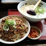 麺富 天洋 - Bセット　チャーシューヘタ丼（大盛り）