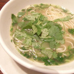 東京チャイニーズ 一凛 - パクチー入り汁そば(2016/1)