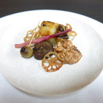 うを徳 - 焼物　サワラの西京味噌漬け焼き　鱈の白子　八幡巻き　オリーブの大徳寺納豆詰め　蓮揚げ