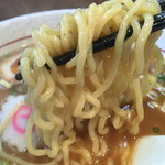 菜華 - やや細めのちぢれ麺