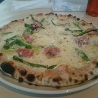 トラットリア・イタリア 品川店 - サルシッチャと九条ネギのチーズピッツァ