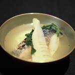 日本料理 楮山 - お椀　鰆　筍
