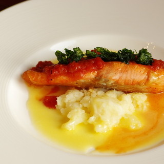 レストランゼルコバ_2