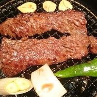 モランボン本店 - 壺漬け一本ハラミ 1695円