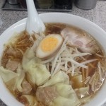 中華麺店 喜楽 - ワンタン麺850円