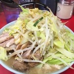 ラーメン二郎 - 小豚