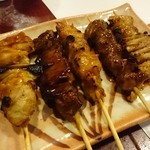 野武士 - 串焼き盛り合わせ　700円