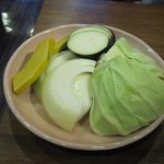 石焼道 - セットには野菜のセットもたっぷり付いてましたよ。 