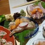 金市朗 - お刺身には石巻金華物の魚が使われているようです