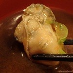 牡蠣屋 - 赤だしにも牡蠣が！