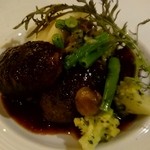 クロッキオ - ⑥エゾ鹿のハンバーグ ネズの実ソース