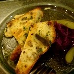 クロッキオ - ①煮込んだ豚とチーズたっぷりケークサレ