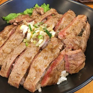 Hawaiian diner HONU - サーロインステーキ丼並盛り