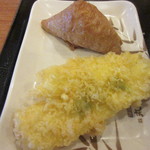 丸亀製麺 - 天ぷら（黄金カレイ）といなり