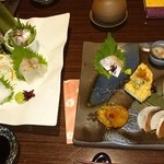 いっちょらい - 右のお皿は福井の美味しいものちょっとずつ。鱈子の煮付けは食べちゃいましたが…