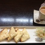 スマイルカフェ - 炭焼焙煎コーヒーとチーズナンのモーニング