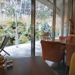 ロビーラウンジ 水の音