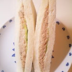 ベーカリーハラダ - 2010/08ツナサンド