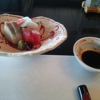 日本料理 花菊 - 御造里　お造り三種盛り　芽物一式