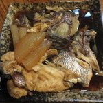 Izakaya Uehan - 鯛のあら煮 550円(2016.1)