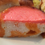 クラージュ - 明太チーズ
            マーブル模様のパンがかわいい