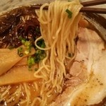 麺屋 紡 - 紡らーめんは細麺