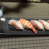 伊な勢 - コースの1、２品目のお寿司