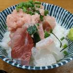 寿製麺 よしかわ - 海鮮丼。