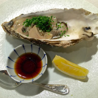 神戸牛炉釜炭焼ステーキ IDEA 銀座 - 絶品の真牡蠣