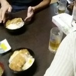 勝 - 料理写真:絶品のカツ丼と生ビール。