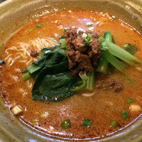 中國名菜 龍坊 代官山店 - 担々麺ランチ
                小籠包、デザート付