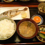 美松 - イシモチの塩焼き定食