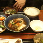 美松 - 連れが食べてた定食