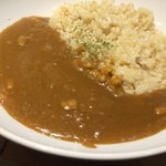 Hyougoinakafe - 豚バラ肉を使ったスパイシーなカレー、玄米ご飯です(2016.2.9)
