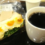 スターバックスコーヒー - エッグサンドイッチ＆パイクプレイス