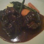 牛テールの赤ワイン煮