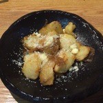 むとう - 新じゃが手割り粉チーズぶっかけ